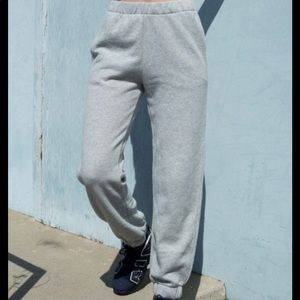 ✨BRANDY MELVILLE SWEATPANTS✨